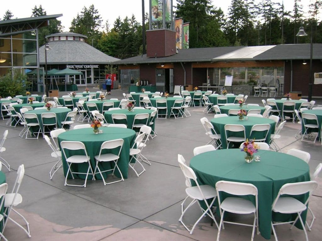 Outdoor event tables